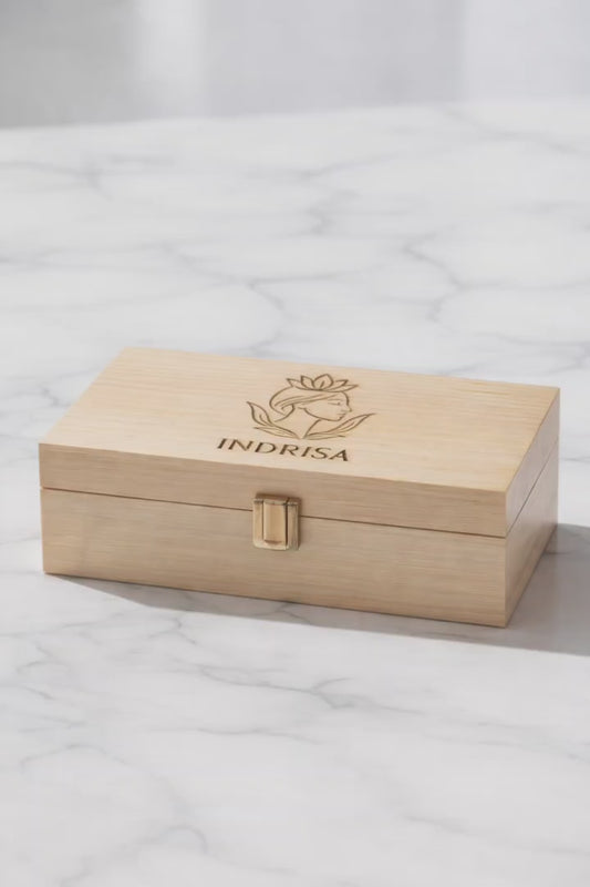 NIGHT ELIXIR. WAKE TO VISIBLY RESTORED, LUMINOUS SKIN.