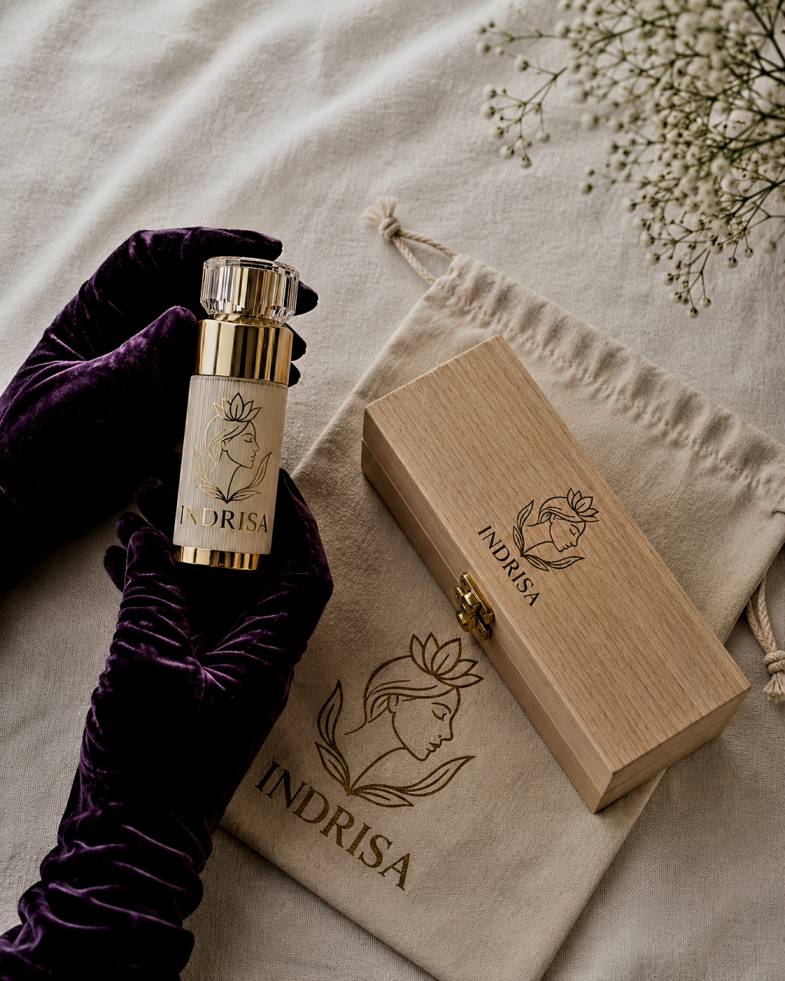 NIGHT ELIXIR. Wake to luminous, visibly refined skin